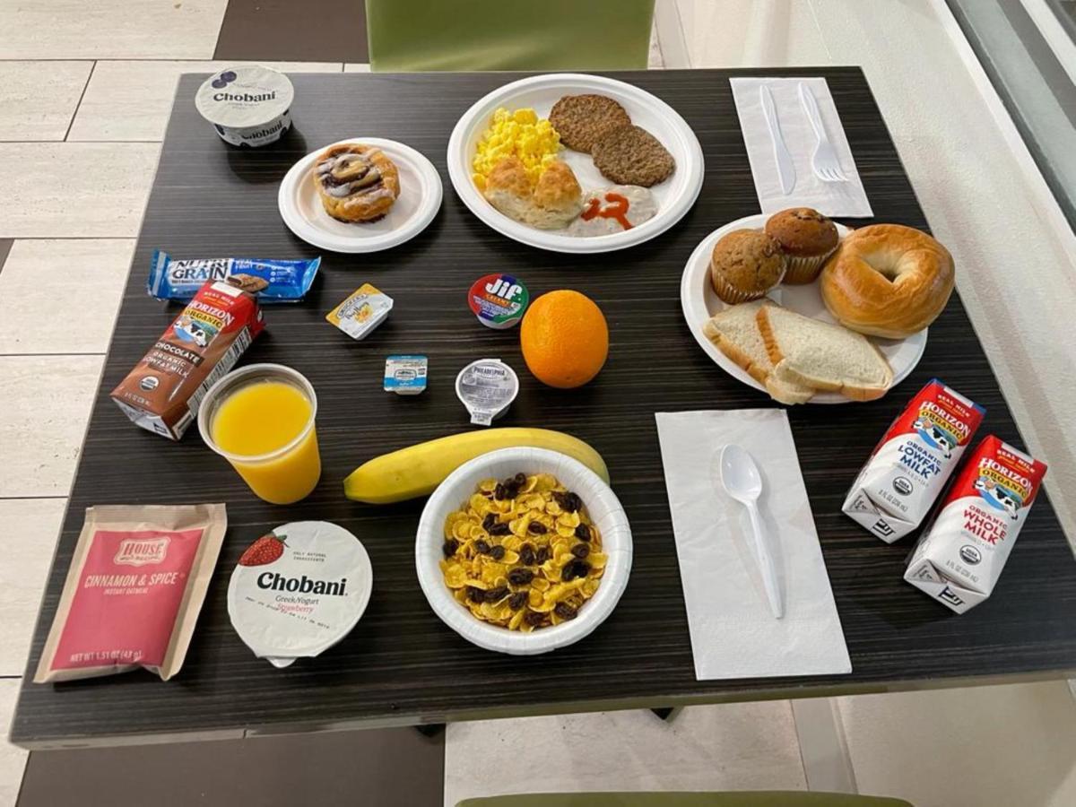 Holiday Inn Express Venice By Ihg Venice Gardens Kültér fotó