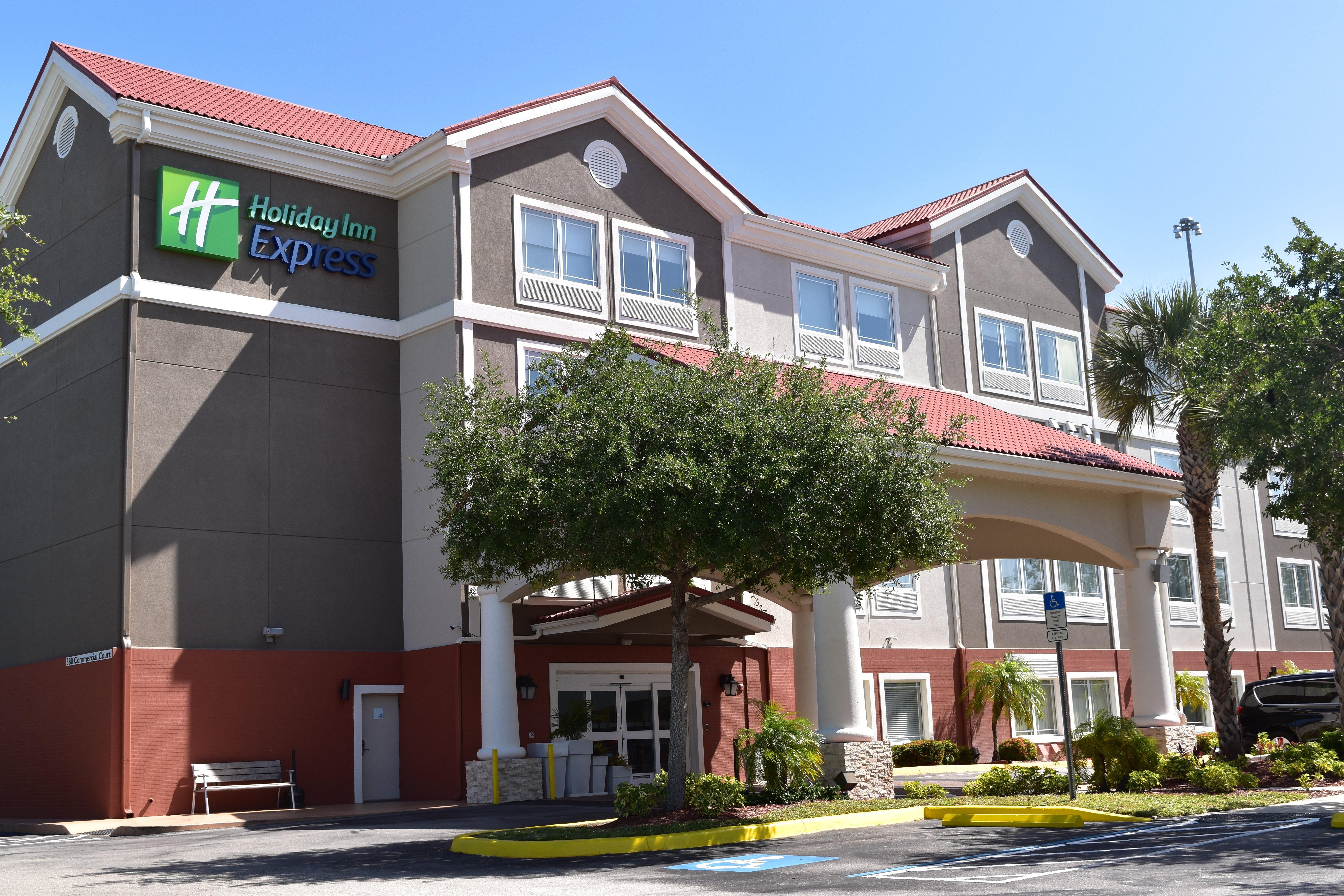 Holiday Inn Express Venice By Ihg Venice Gardens Kültér fotó
