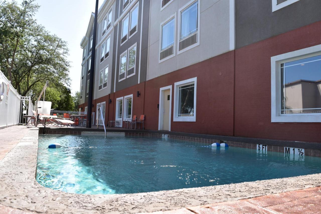 Holiday Inn Express Venice By Ihg Venice Gardens Kültér fotó